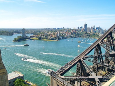Australia-Sydney-Bridge-Climbers