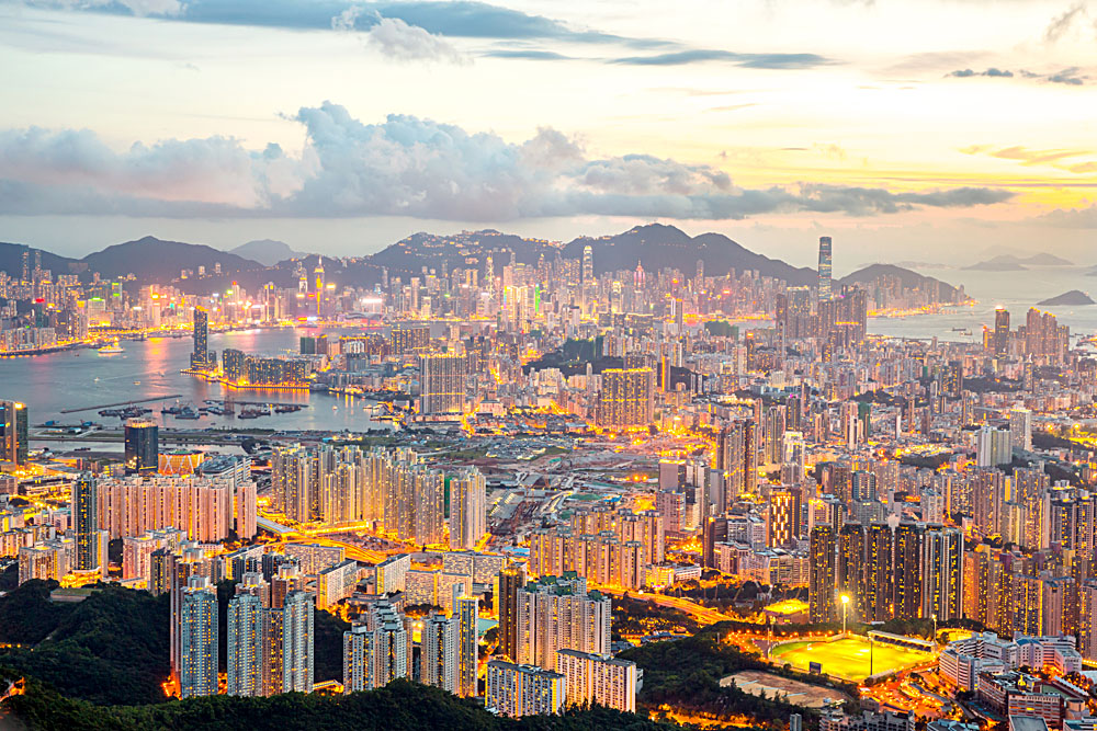 Where to Stay in Hong Kong: Kowloon vs Hong Kong Island | Goway