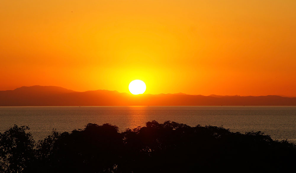 Akke Bos - Sunset on Lake Malawi