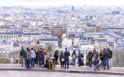 Travelling with a group in Paris - Montmartre Hill