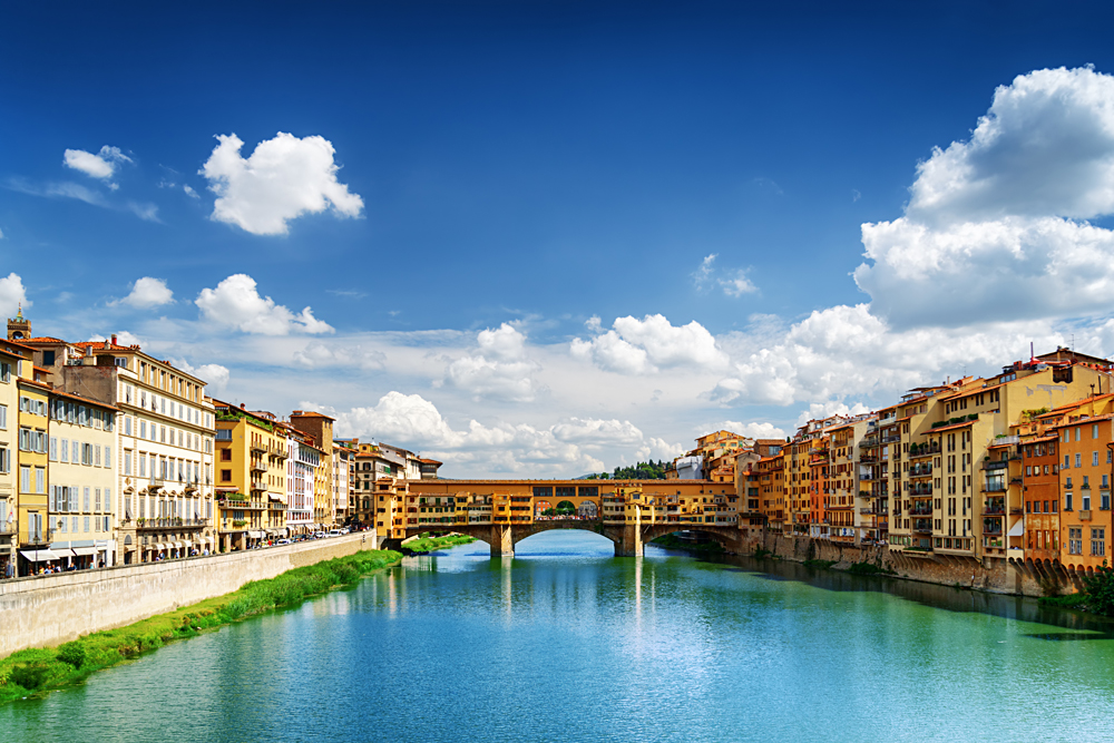 Ponte Vecchio and the Arno River in Florence, Tuscany, Italy