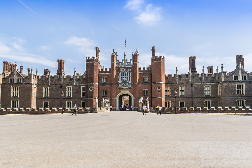 Entrance to the Hampton Court, Richmond-Upon-Thames, London, England, UK (United Kingdom)