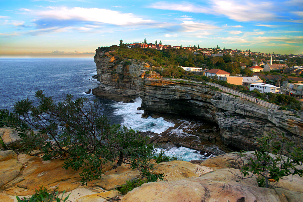 The Gap, a spectacular ocean cliff at Watsons Bay, near South Head, Sydney, New South Wales, Australia