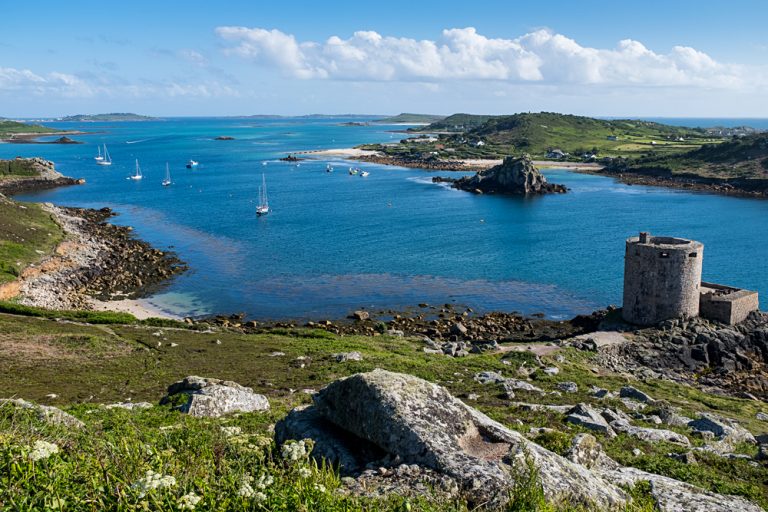 View of Cromwell's Castle in Tresco and the Island of Bryher from King Charles Castle, Isles of Scilly, Cornwall, England, UK (United Kingdom)_664005478