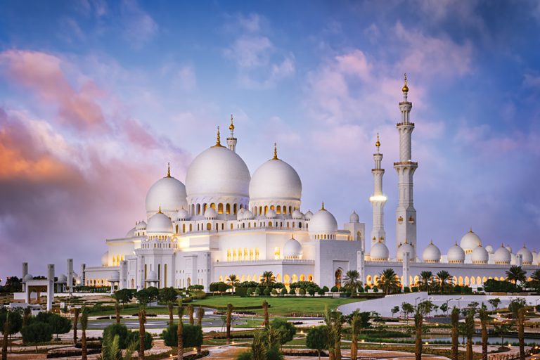 Sheikh Zayed Grand Mosque at Dusk, Abu-Dhabi, United Arab Emirates (UAE)
