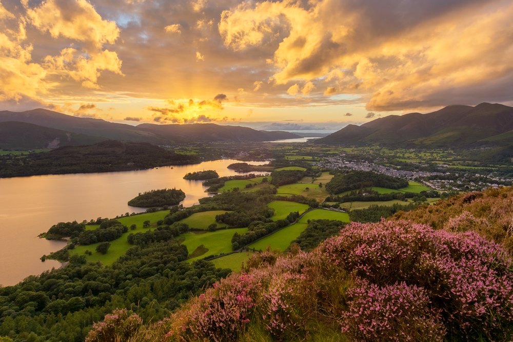 Beautiful sunset with dramatic clouds overlooking Derwentwater in the English Lake District, UK (United Kingdom)