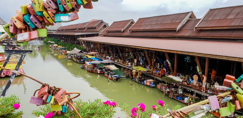 Floating Market of Ayutthaya, Thailand 