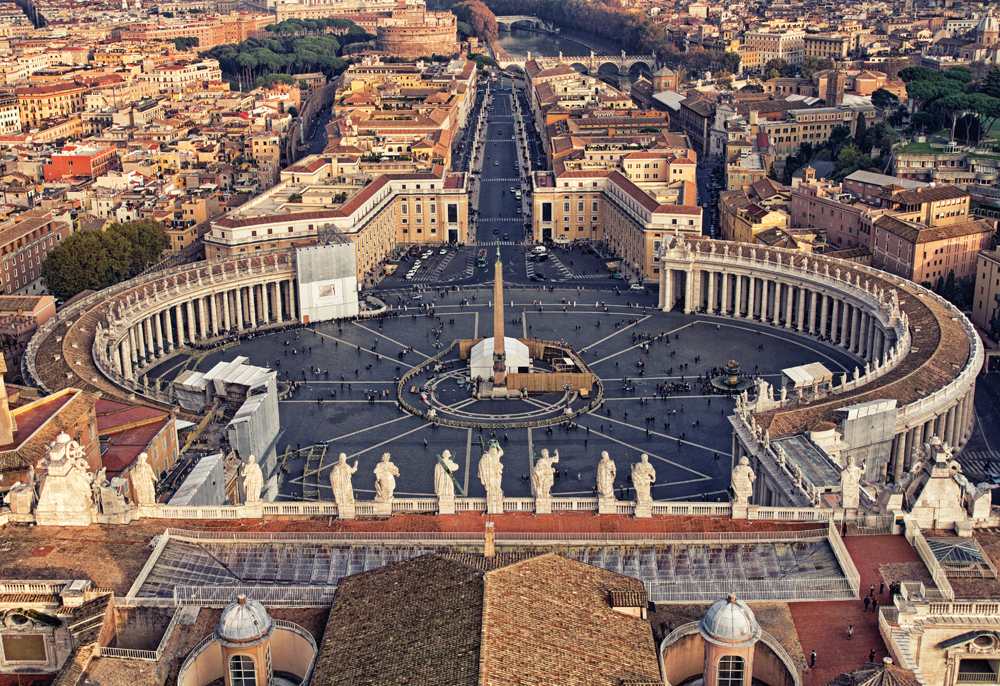 Aerial view over St Peter's Square (Piazza San Pietro) in Vatican City, Italy