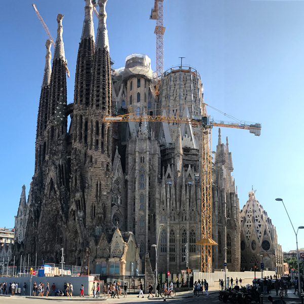 Continuing construction of Sagrada Familia, Barcelone, Spain 