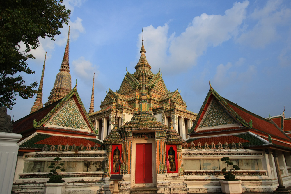 Wat Pho Thai Traditional Medical and Massage School, Bangkok, Thailand 