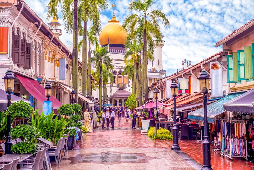 Street view of Kampong Glam with Masjid Sultan mosque in background, Singapore 