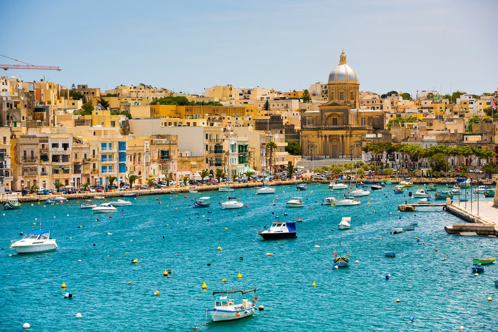 Yachts-and-boats-in-the-bay-near-Valletta-Malta-_299949458.jpg