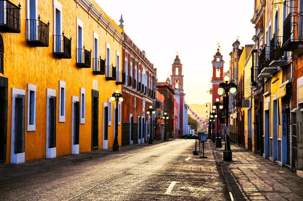 Morning streets in Puebla de Zaragoza, Mexico 