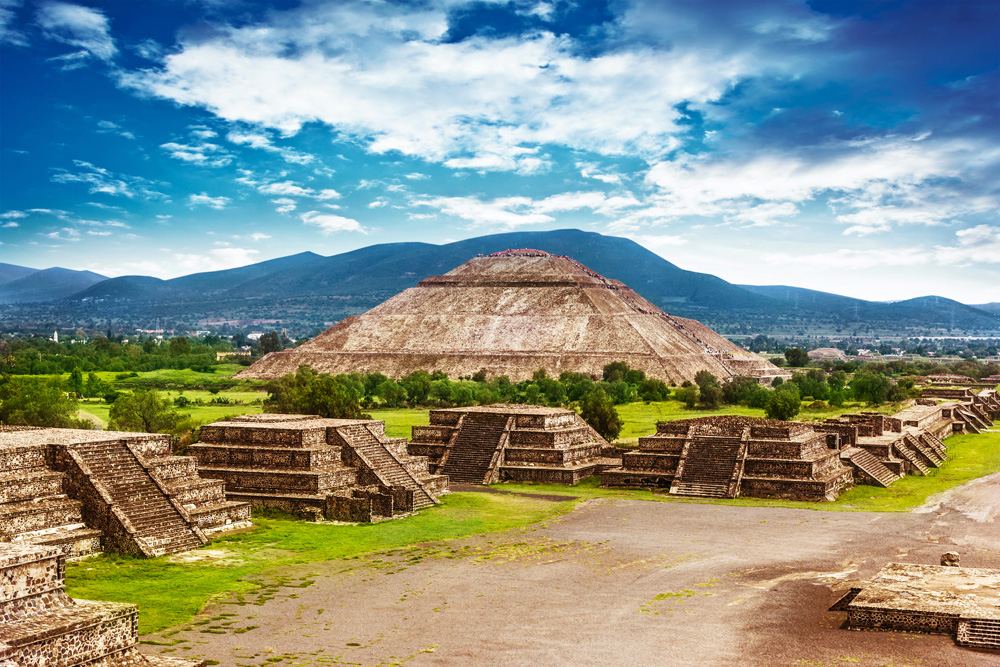 Pyramids of the Sun and Moon on the Avenue of the Dead, Teotihuacan, Mexico 