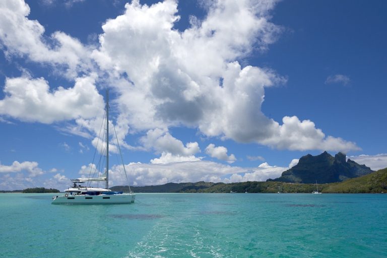 Archipels catamaran cruise vessel in Rangiroa, Tahiti (French Polynesia)