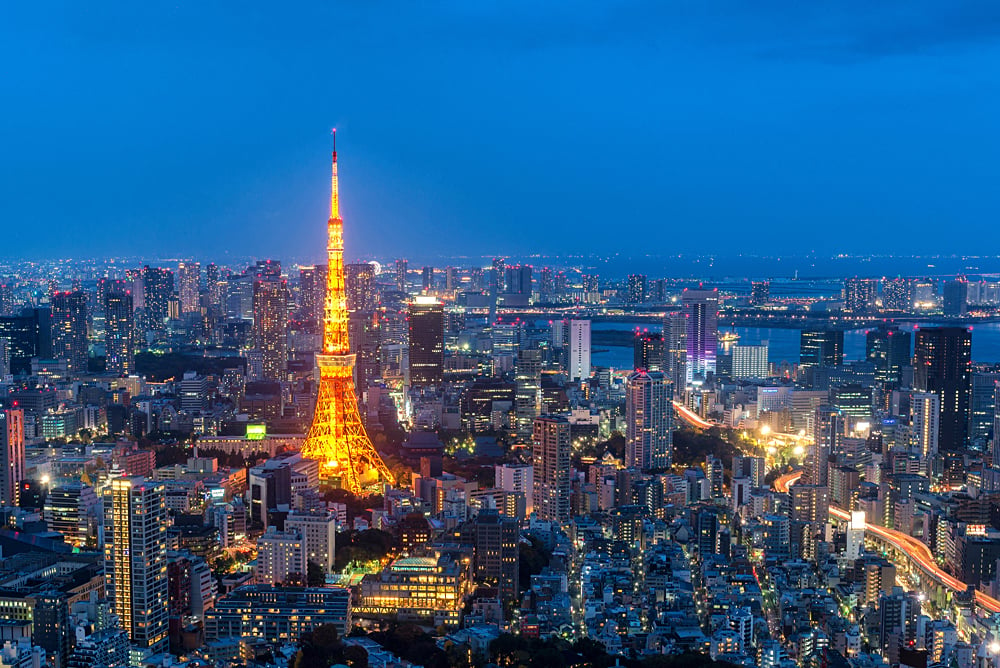 Aerial night view of Tokyo Tower from Mori Tower in Roppongi Hills